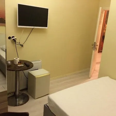 شقة فندقية Oezguer Butik Otel 2*